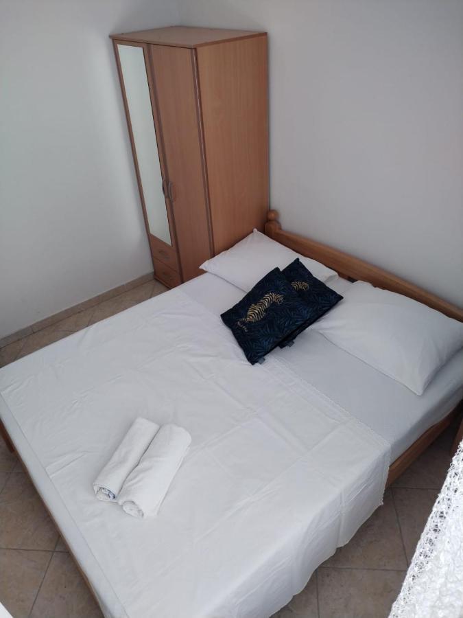Apartments Dalmacija โปดสตรานา ภายนอก รูปภาพ