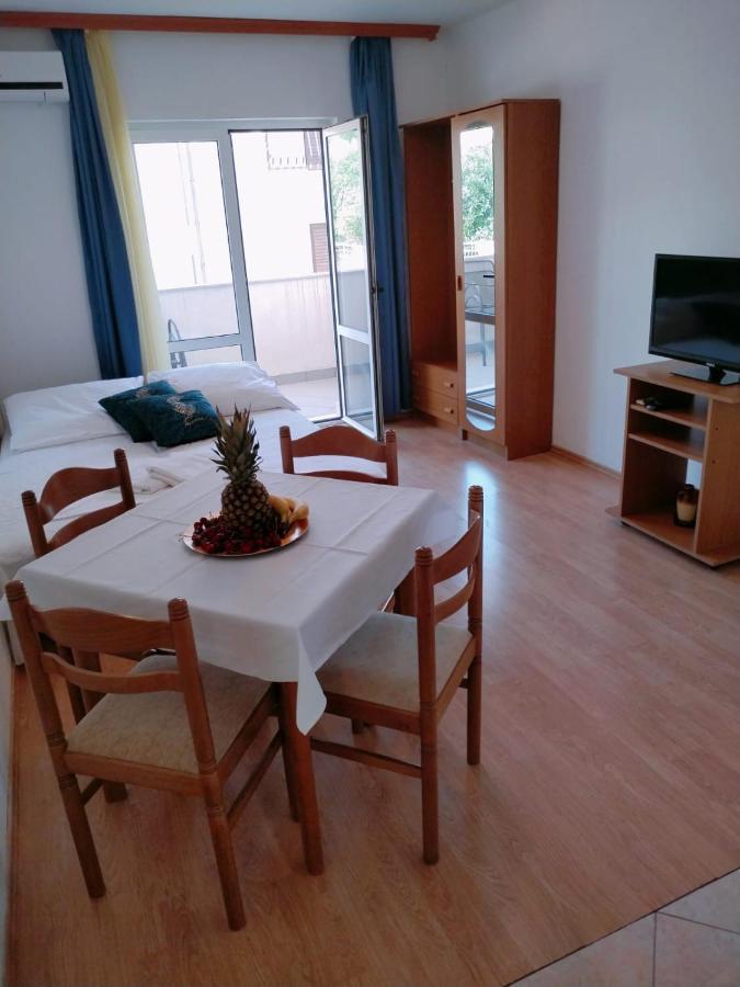 Apartments Dalmacija โปดสตรานา ภายนอก รูปภาพ